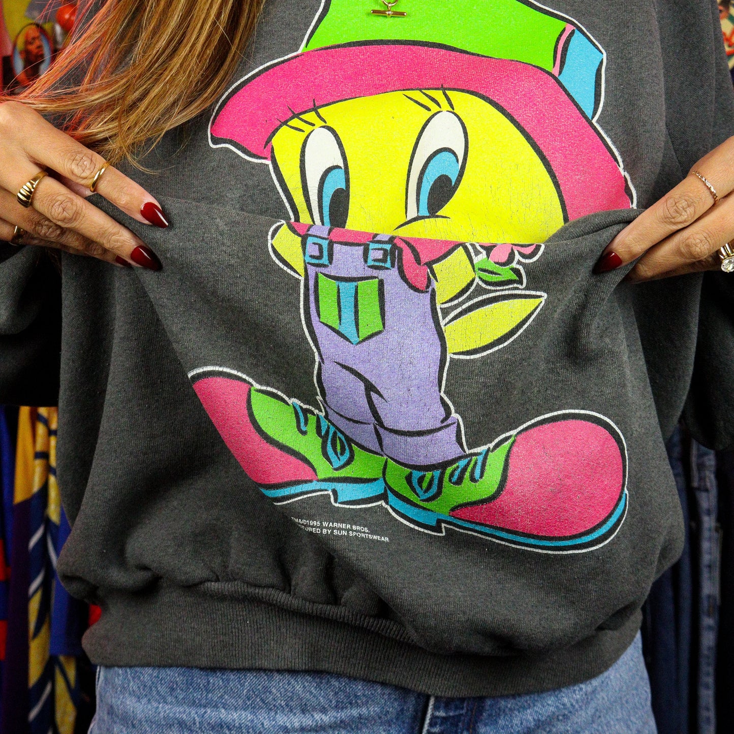 1995 Looney Tunes Tweety Bird Crewneck (L)