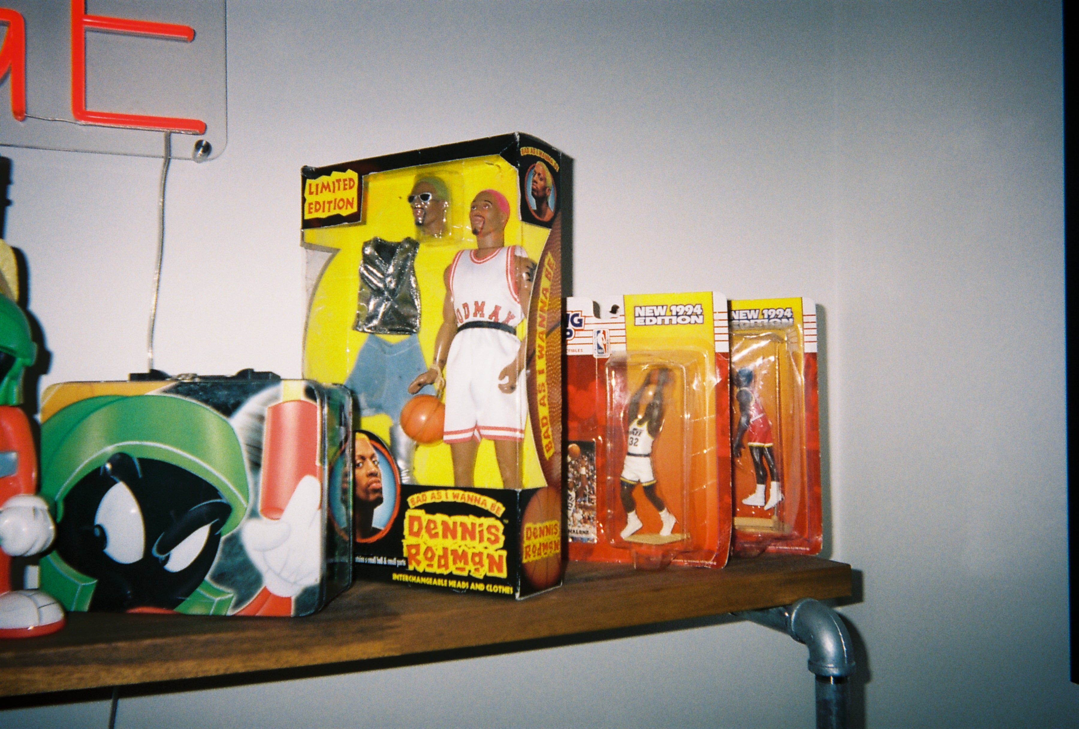 Dennis Rodman Figurine Shop 1